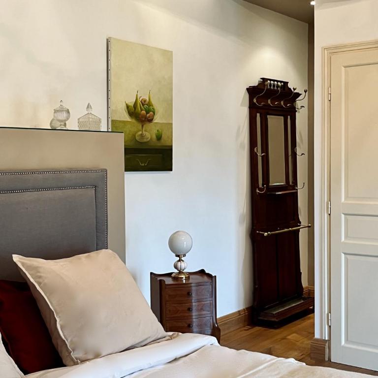 Maison Adrienne - Zimmer mit Queensize-Bett - 4
