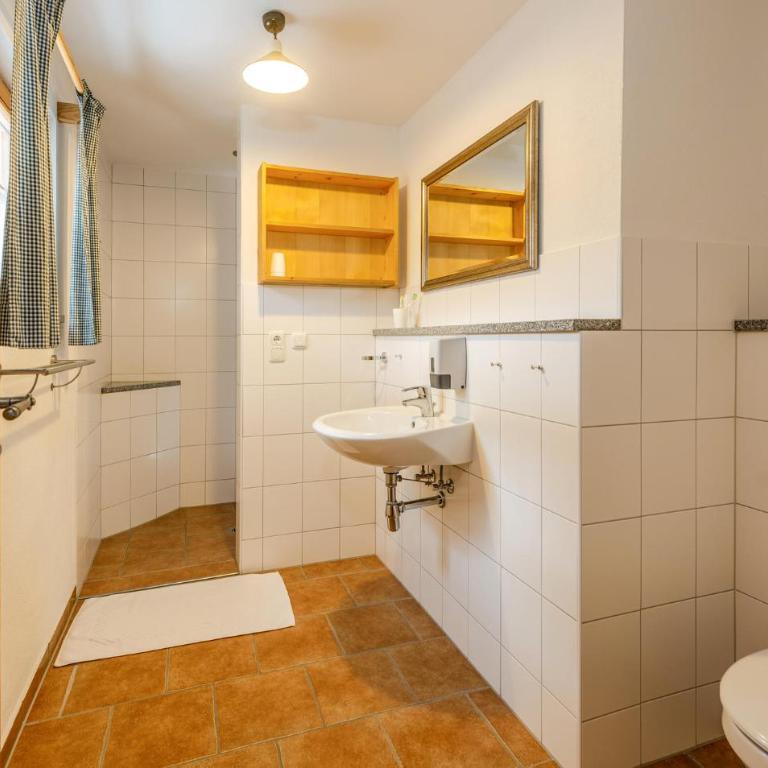 Charmante Berghuette - Maison de Vacances 9 Chambres - 47