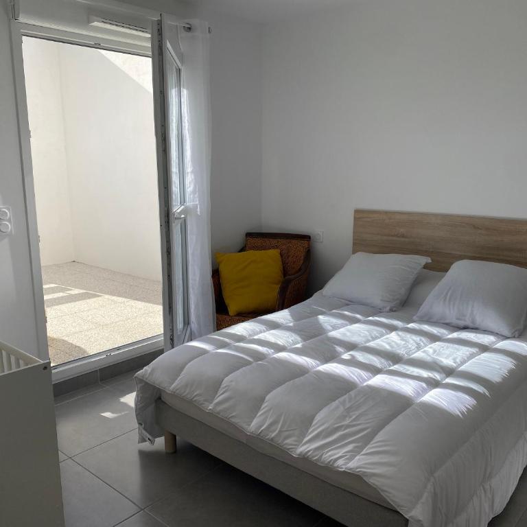 Duplex T4 Climatisé avec Terrasse, Parking et Plage à Proximité - Port Leucate, 8 Pers. - FR-1-798-1 - Appartement - 6