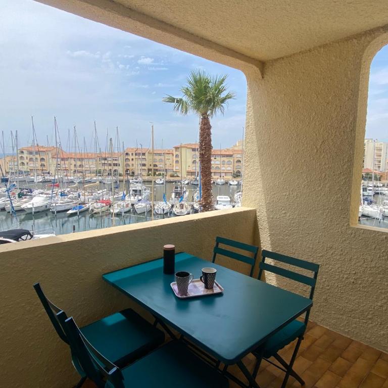 Port Leucate: T2 Alcove Climatisé, 6 Pers, Parking, Animaux bienvenus - FR-1-798-11 - Appartement - 2