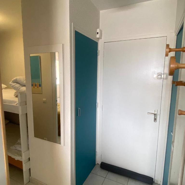 Port Leucate: T2 Alcove Climatisé, 6 Pers, Parking, Animaux bienvenus - FR-1-798-11 - Appartement - 8