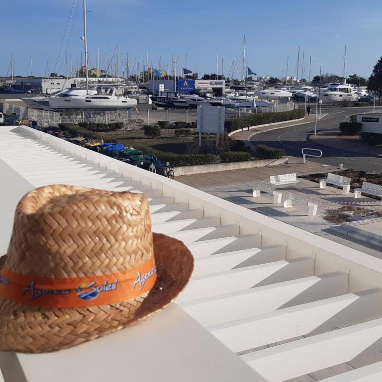 Superbe T2 climatisé avec parking, 4 pers, proche plage - FR-1-798-23 - Apartamento - 4