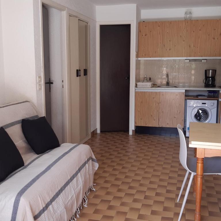 T3 37m² plain-pied, plage et centre proches, parking privé, 5/6 pers - FR-1-798-28 - Apartment - 2