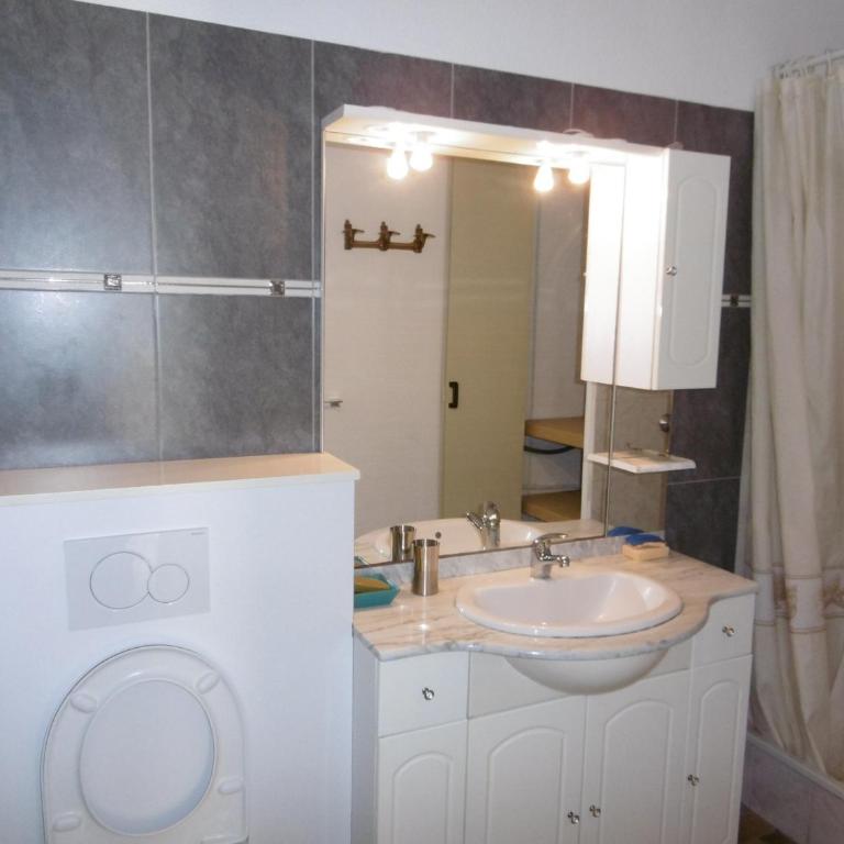 T3 37m² plain-pied, plage et centre proches, parking privé, 5/6 pers - FR-1-798-28 - Apartment - 9