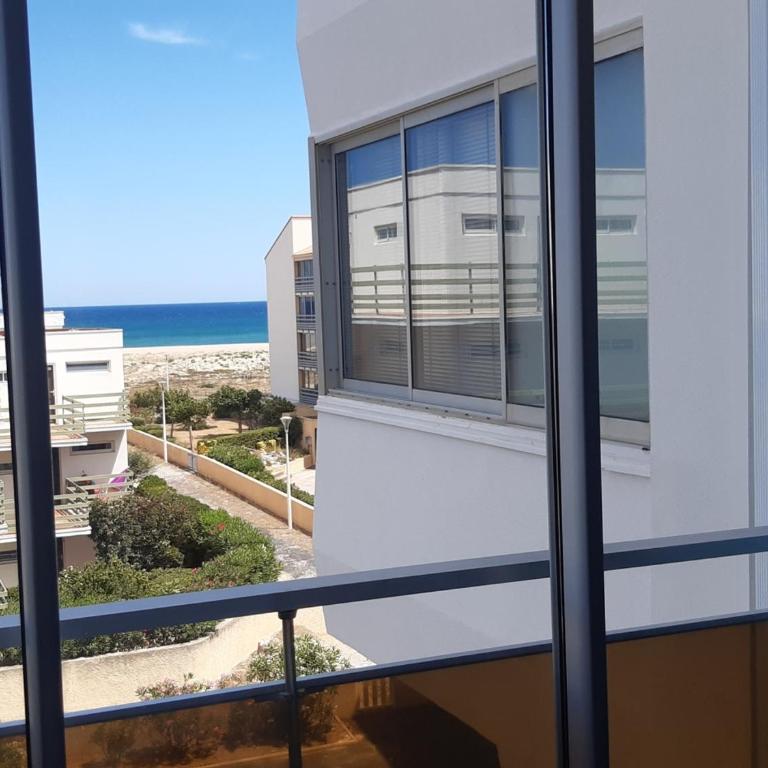 T2 Coquet 40m², Parking Sécurisé, Proche Plage - FR-1-798-22 - Apartment - 2