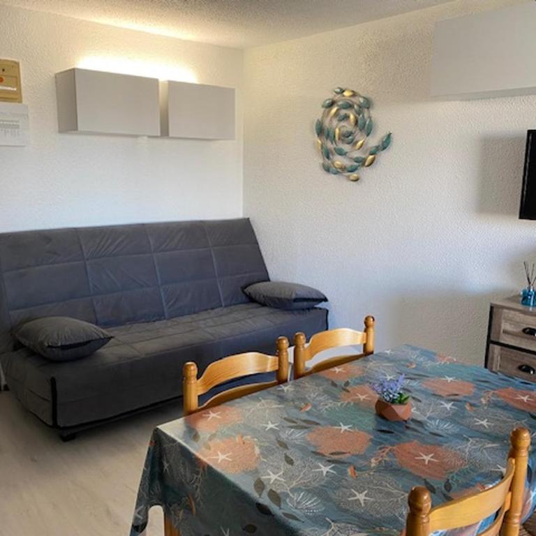 Studio Cabine avec Loggia, Parking, Proche mer, TV, Lave-Linge, 2 Vélos, Port Leucate, 4 Pers. - FR-1-798-4 - Estudio - 5