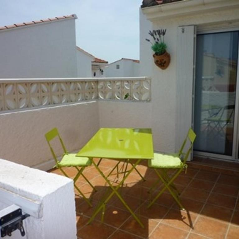 Charmant T2 climatisé à Port Leucate - Terrasse, Parking, Proche Mer, Animaux Bienvenus - FR-1-798-24 - Appartement - 1