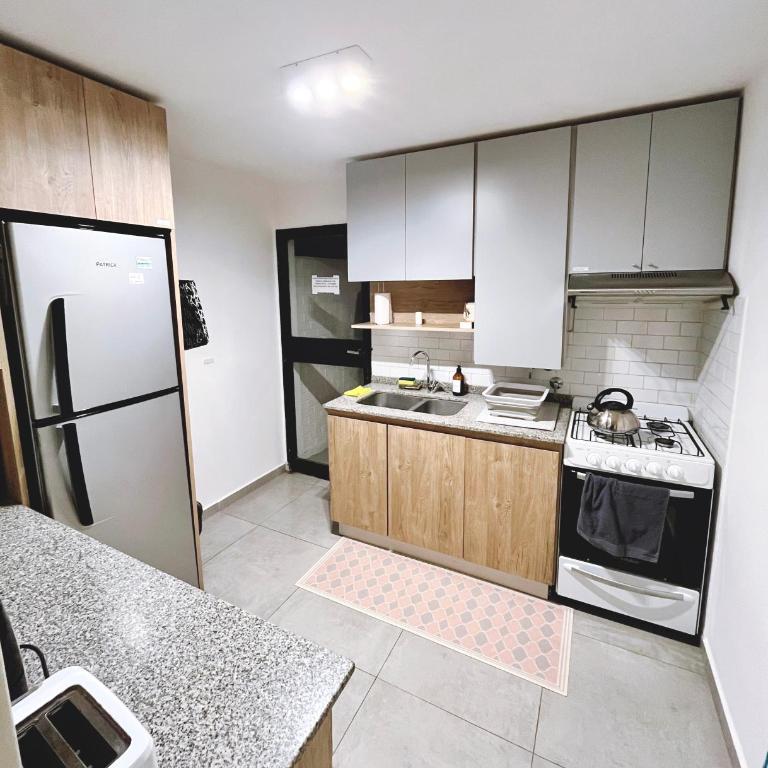 Departamento temporal catedral con cochera a 100 metros para autos chicos - medianos - Apartamento de 2 dormitorios - 8