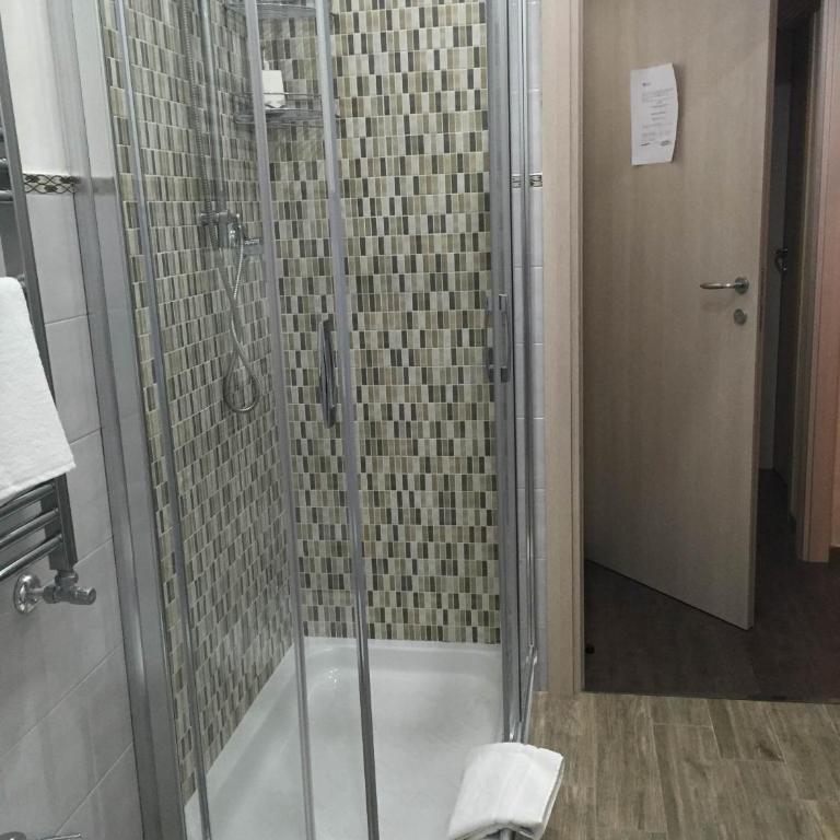 No Stress Affittacamere - Camera Matrimoniale con Bagno Privato - 5