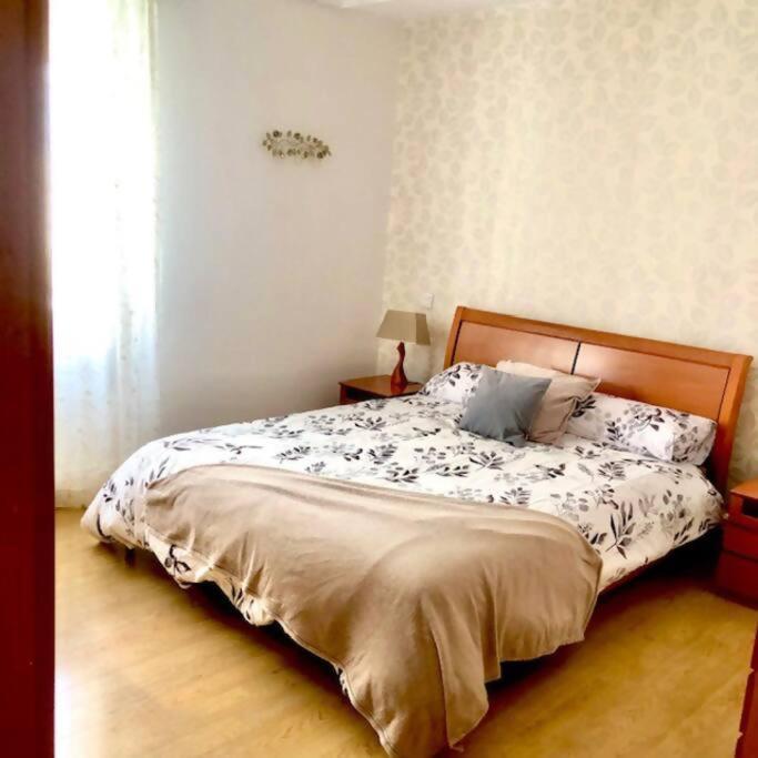 NUEVO! Con piscina a 2 minutos estación tren AVE. - Apartamento de 3 dormitorios - 29