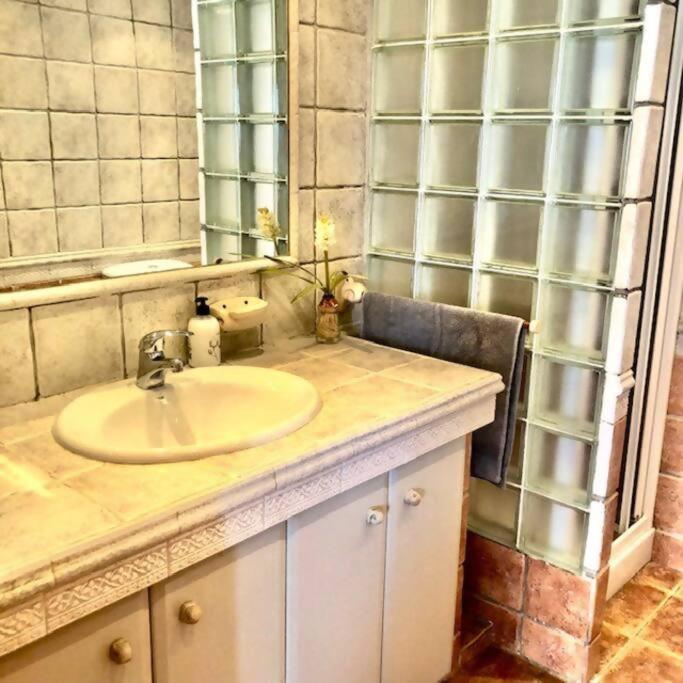 NUEVO! Con piscina a 2 minutos estación tren AVE. - Apartamento de 3 dormitorios - 33