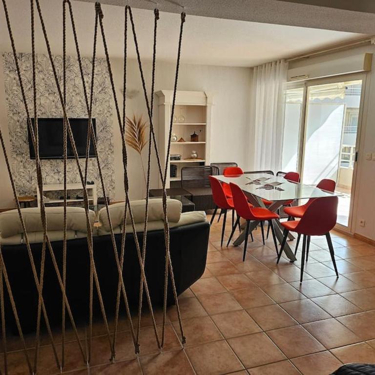 Appartement génial en centre ville avec parking - Apartamento de 3 dormitorios - 12
