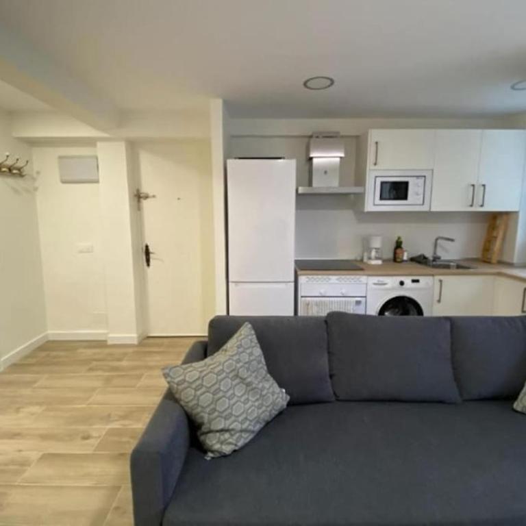 Apartment at the foot of Pantano San Juan - 12 - One-Bedroom Apartment - 4