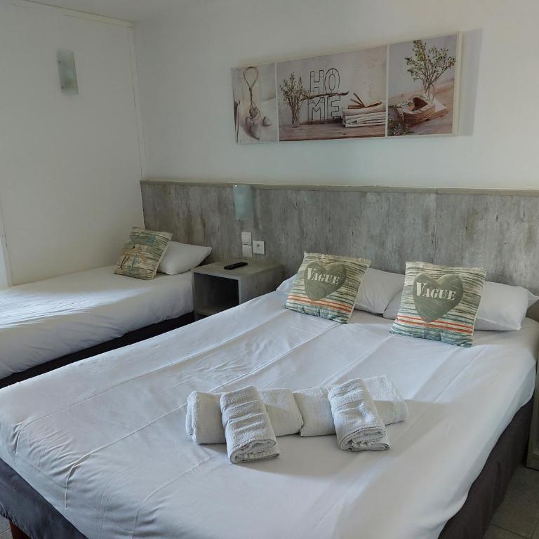Brit Hotel Bosquet Carcassonne Cité - Chambre Triple - 1