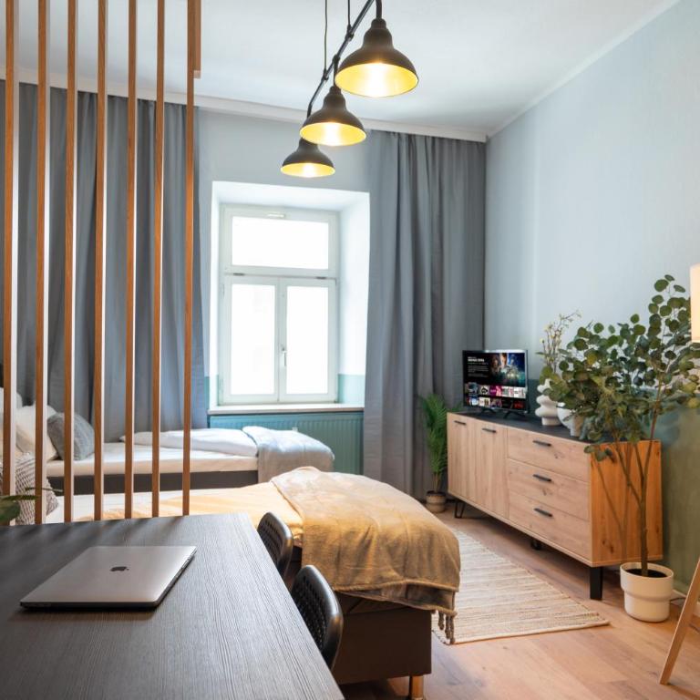 Stayando City Center Retreat mitten in Augsburg - Deluxe Apartment - 4