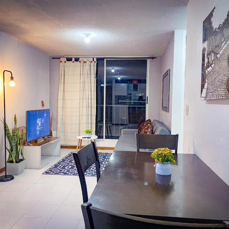 Jardines conjunto cerrado Apt de 2alcobas Laurles estadio - Apartamento de 2 dormitorios - 3