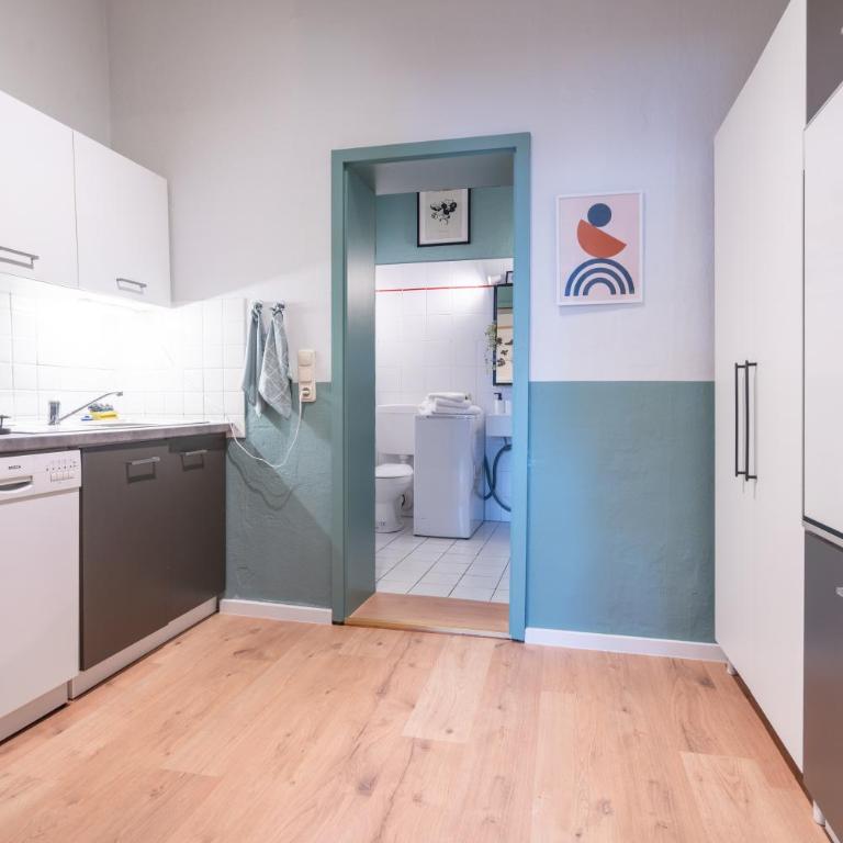 Stayando City Center Retreat mitten in Augsburg - Deluxe Apartment - 17