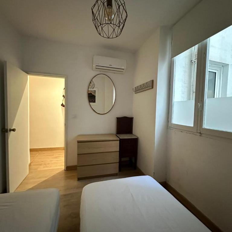 Calle Mayor GAM - Two-Bedroom Apartment - 10