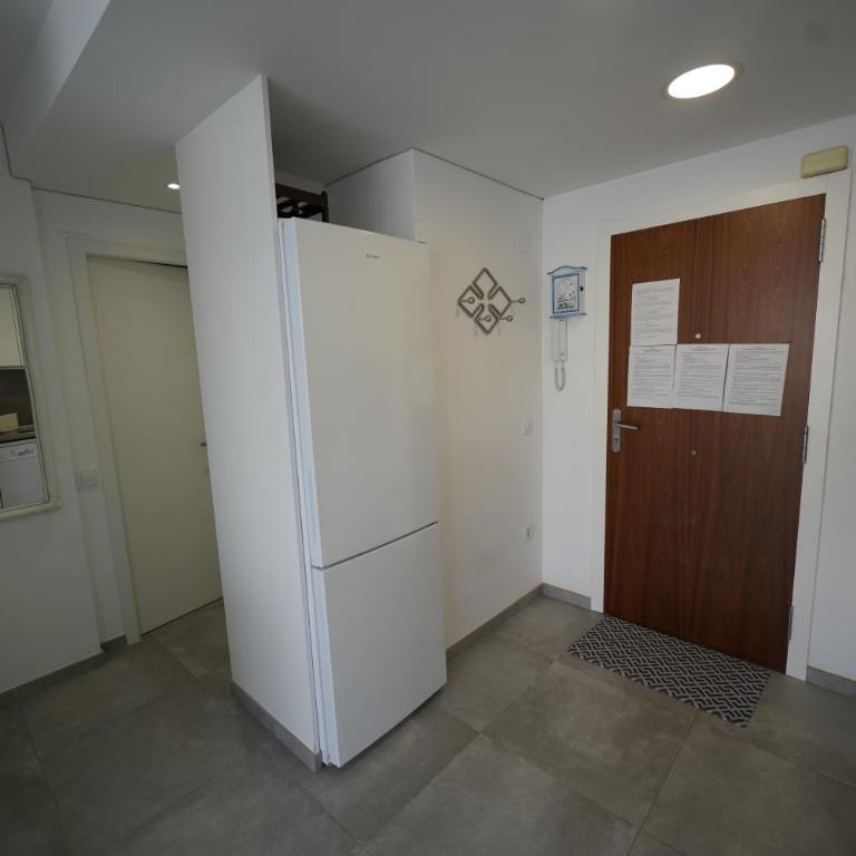 Apartamento en centro de la ciudad frente al mar - Two-Bedroom Apartment with Balcony and Sea View - 12