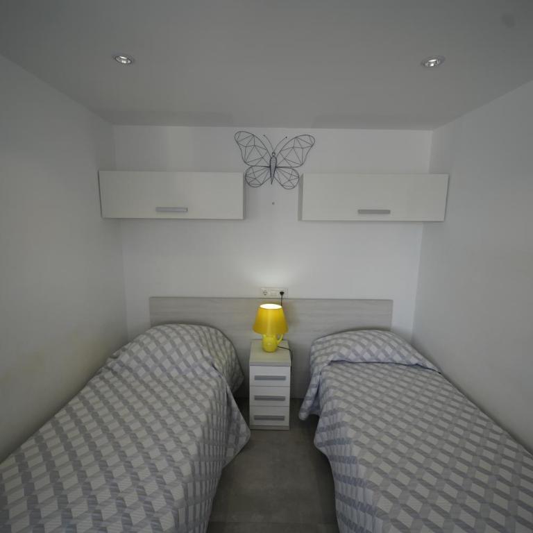 Apartamento en centro de la ciudad frente al mar - Two-Bedroom Apartment with Balcony and Sea View - 23