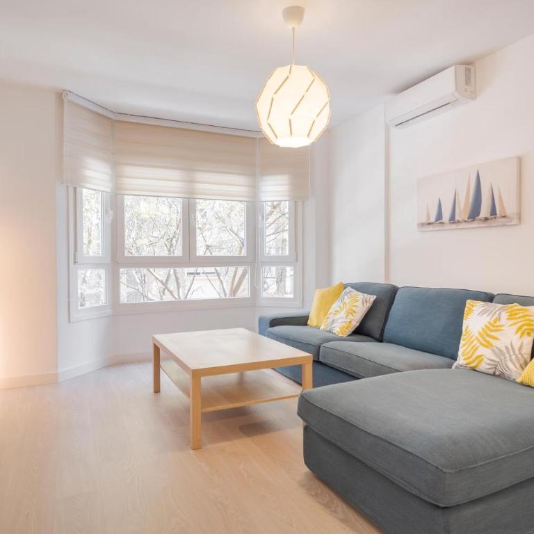 4 Bedroom Cozy Apartment In Málaga - Apartamento con 4 dormitorios - 3