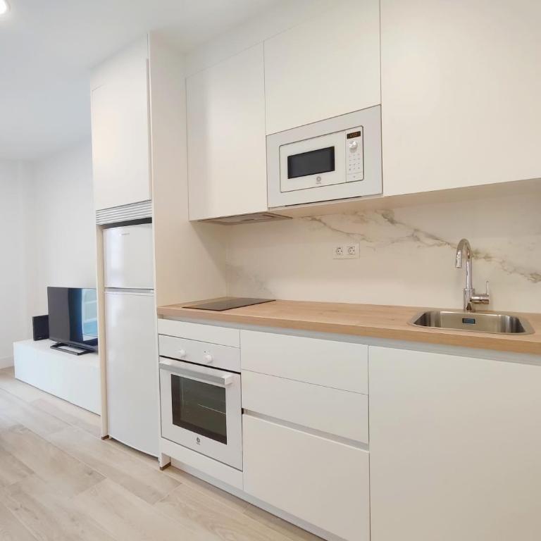 Luxury Apartments Las Canteras - One-Bedroom Apartment - Sea Side - 11