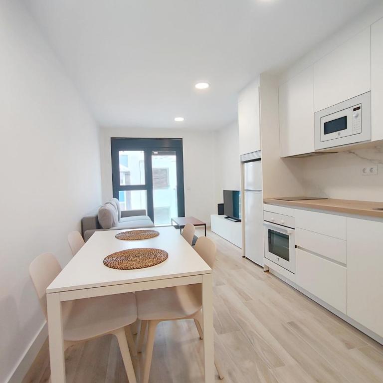 Luxury Apartments Las Canteras - One-Bedroom Apartment - Sea Side - 12
