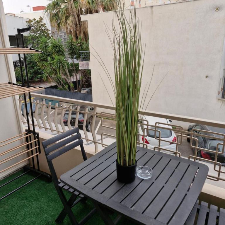 T2 neuf centre ville Saint Raphaël avec terrasse et parking gratuit, prés de la plage et commerces! - Apartment mit 1 Schlafzimmer - 41