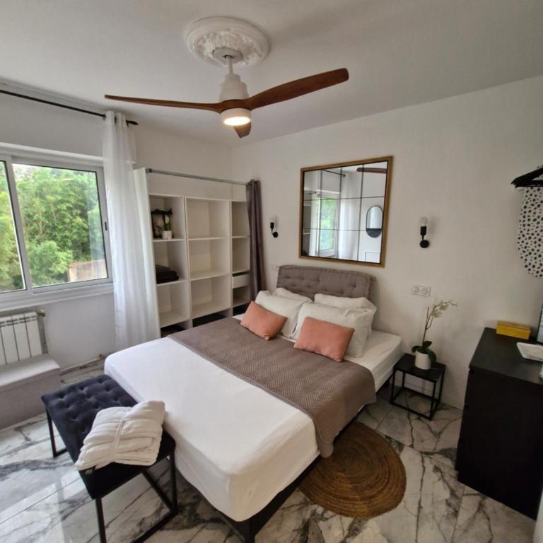T2 neuf centre ville Saint Raphaël avec terrasse et parking gratuit, prés de la plage et commerces! - Apartment mit 1 Schlafzimmer - 21