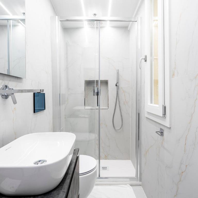10 minuti Duomo luxury Living - Raffinatezza nel Centro Storico - Appartamento con 1 Camera da Letto - 10