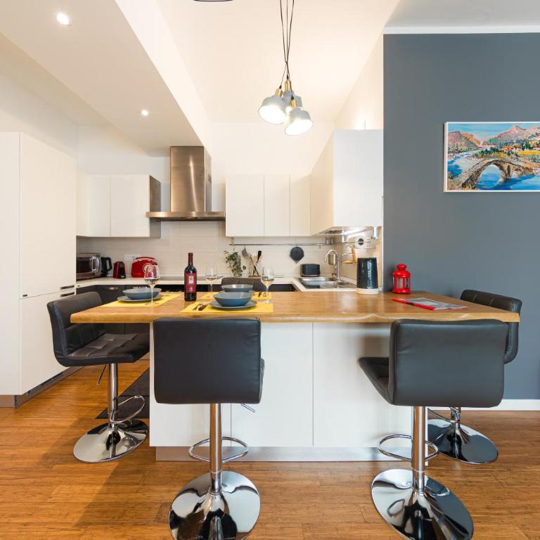 Nettuno Apartment - Private Garden in Bologna Center - Appartamento con 2 Camere da Letto - 10