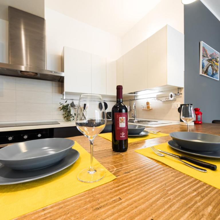 Nettuno Apartment - Private Garden in Bologna Center - Appartamento con 2 Camere da Letto - 11