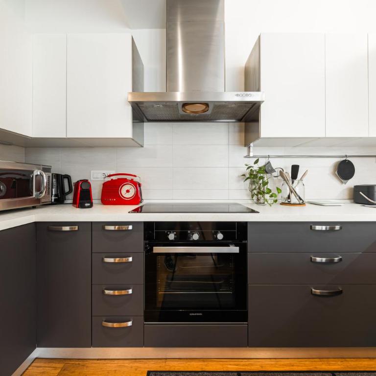 Nettuno Apartment - Private Garden in Bologna Center - Appartamento con 2 Camere da Letto - 17