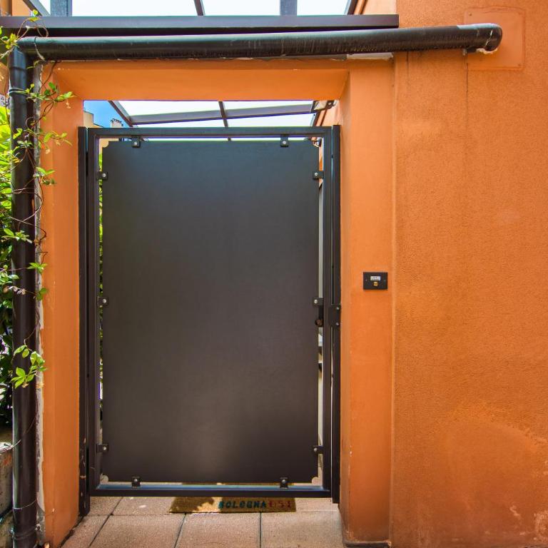 Nettuno Apartment - Private Garden in Bologna Center - Appartamento con 2 Camere da Letto - 46