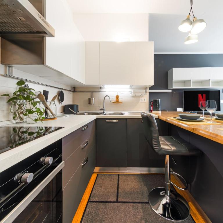 Nettuno Apartment - Private Garden in Bologna Center - Appartamento con 2 Camere da Letto - 14