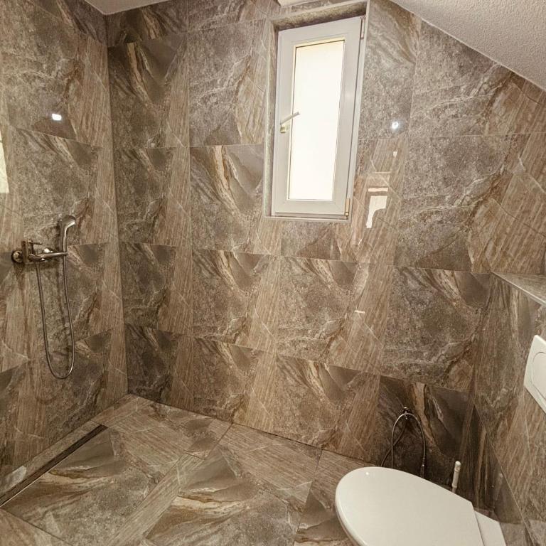 Lovely Apartment Near River Una / Fatima 1 - Apartman sa 3 Spavaće Sobe - 10