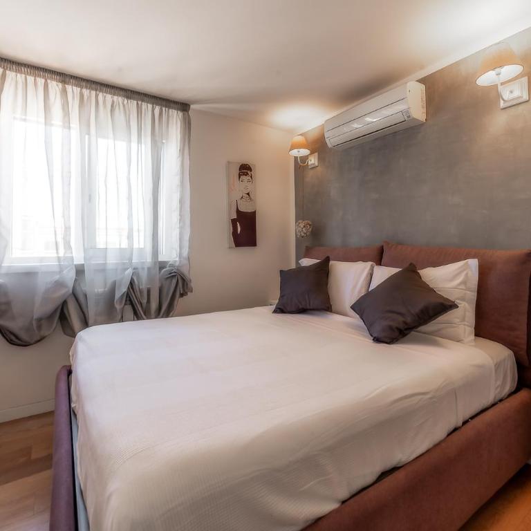 Cozy Penthouse with Terrace and Rome View - One-Bedroom Apartment with Terrace - 1