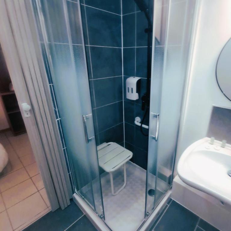 Hôtel OpalOriental Boulogne Sur Mer - gare ville et centre - Chambre Triple - Accessible aux Personnes à Mobilité Réduite - 8