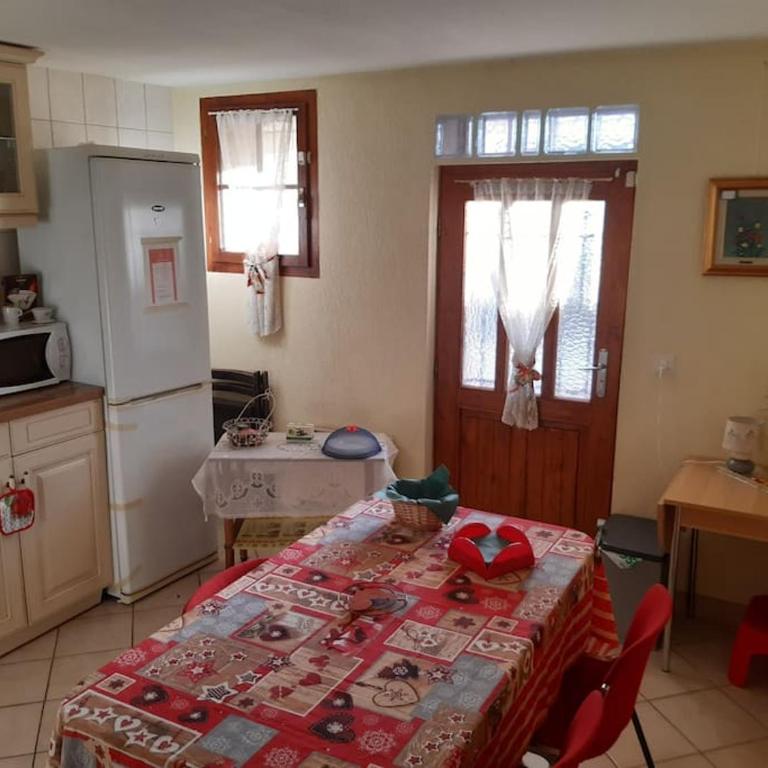 Appartement avec jardin privé à Montreux 100mt du lac - Apartment mit 1 Schlafzimmer - 23