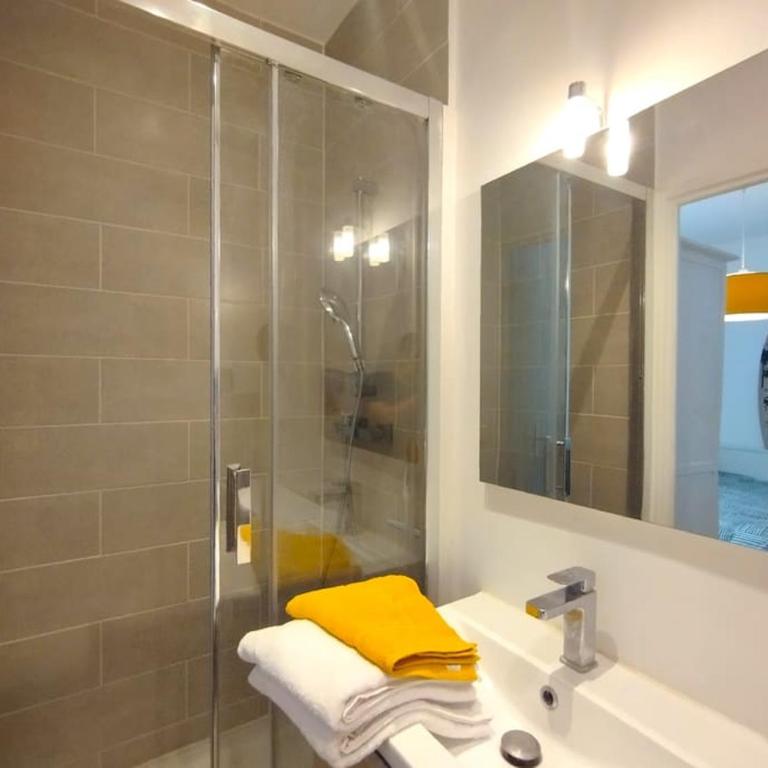 Le Floride Jolie studio à Poitiers FIBRE - Appartement 1 Chambre - 12