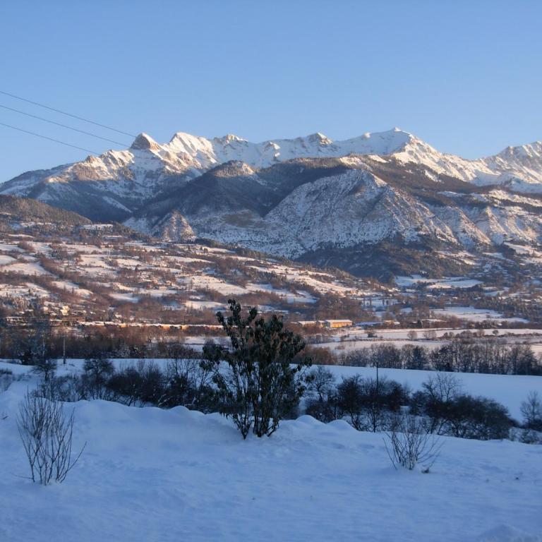 Gîte Les Guérins - Appartement avec Vue sur la Montagne - 12