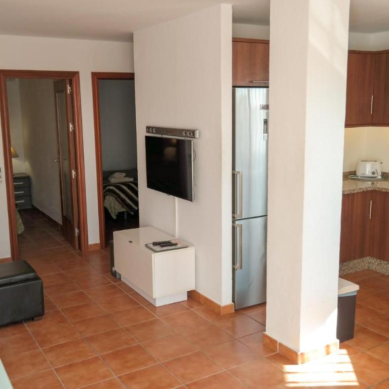 Stunning Apartment In Fuengirola, Malaga - Apartamento de 2 dormitorios - 20
