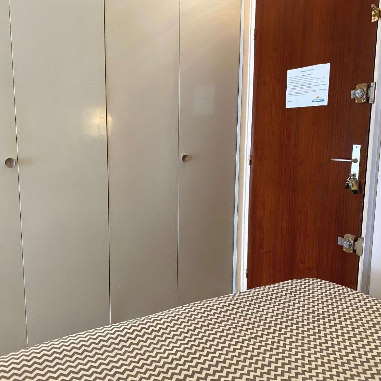 Grand T1 climatisé avec garage privatif proche des Thermes - Terrasse ensoleillée - FR-1-553-52 - Apartment (2 Adults) - 18
