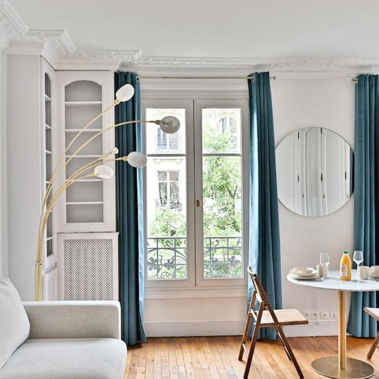 Appartement Haussmannien lumineux et central - Appartement 1 Chambre - 1