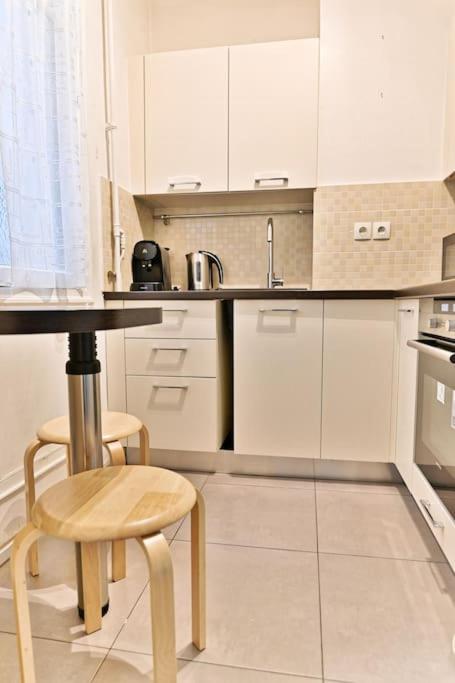 Appartement Haussmannien lumineux et central - Appartement 1 Chambre - 7