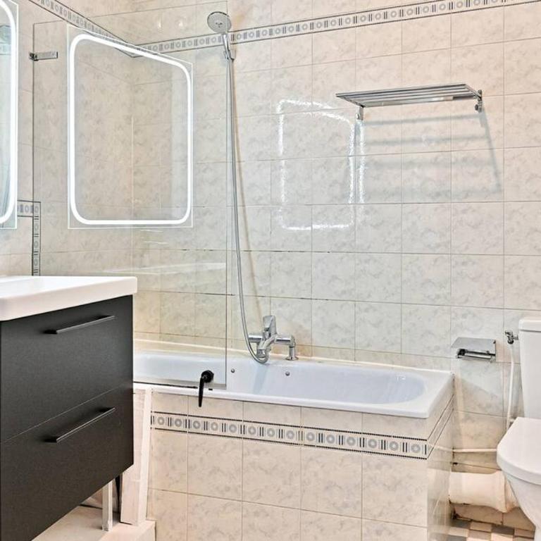 Appartement Haussmannien lumineux et central - Appartement 1 Chambre - 8