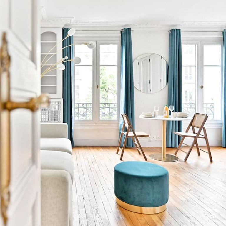 Appartement Haussmannien lumineux et central - Appartement 1 Chambre - 17