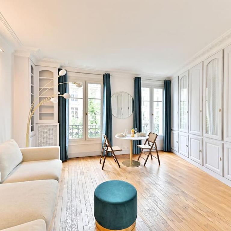 Appartement Haussmannien lumineux et central - Appartement 1 Chambre - 22