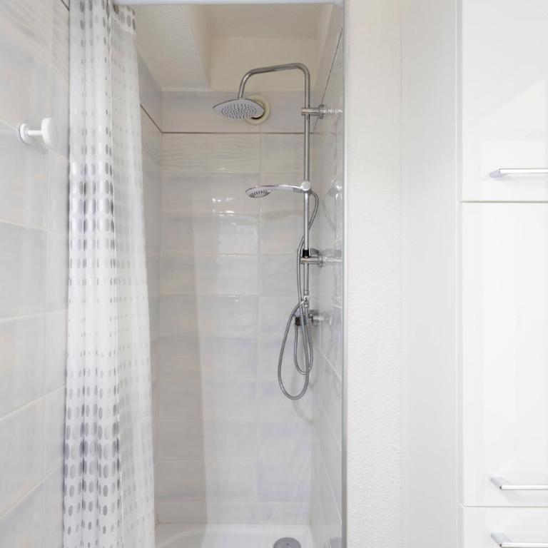 Chez Fabienne - Superbe appartement avec vue sur la mer et parking - One-Bedroom Apartment - 18