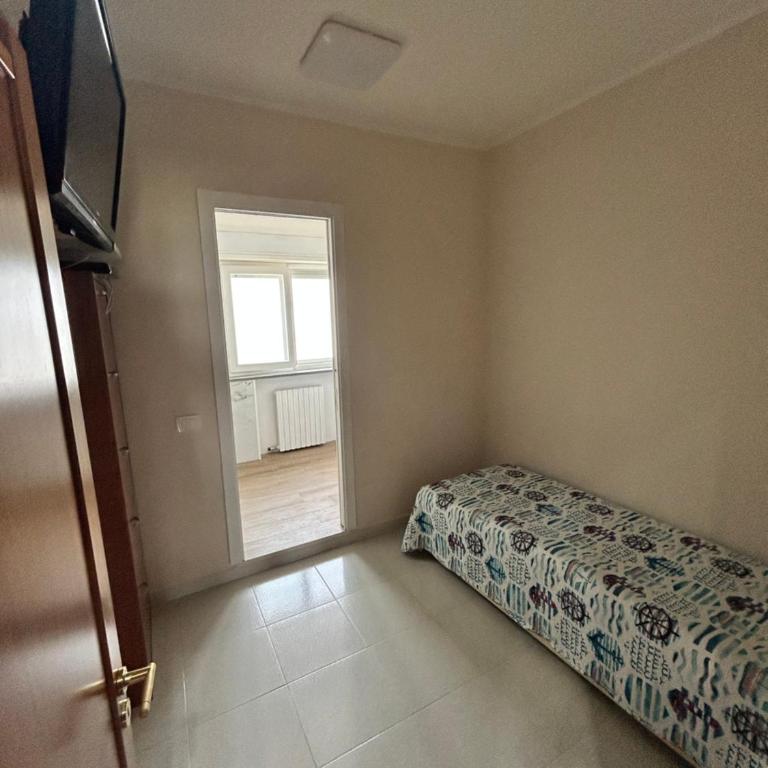 Panorama - Quadruple Room with Private Bathroom - 7